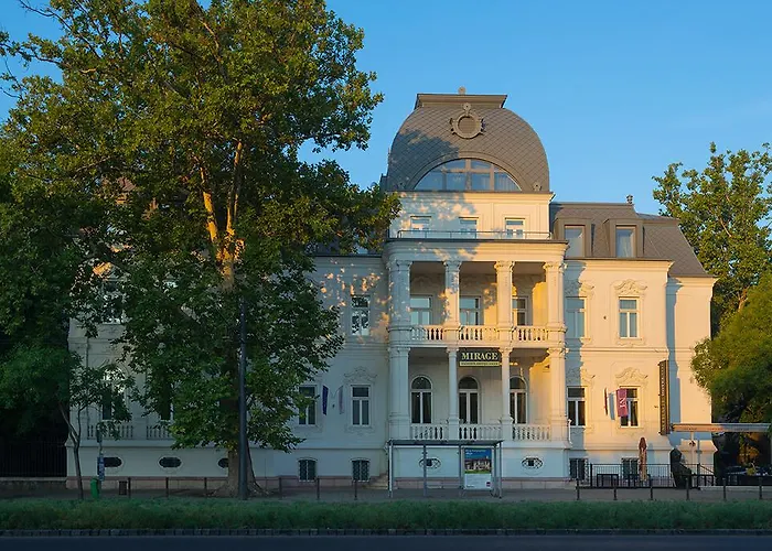 Hotel Mirage Medic 4*