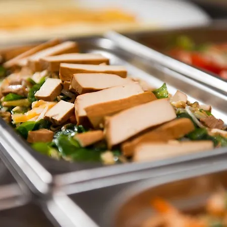 Отель Mirage Medic 4*