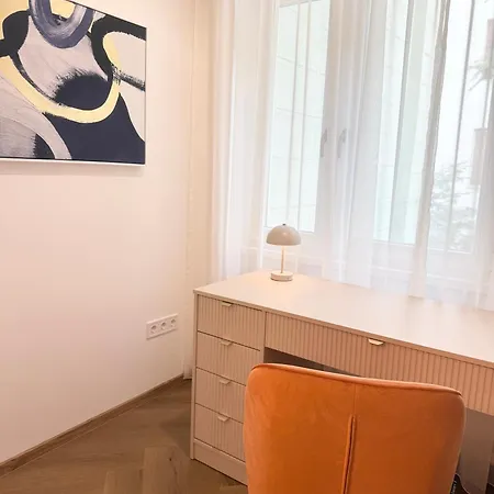 Mirage Medic Отель