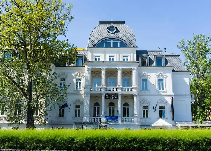 Mirage Medic Hotel 4*